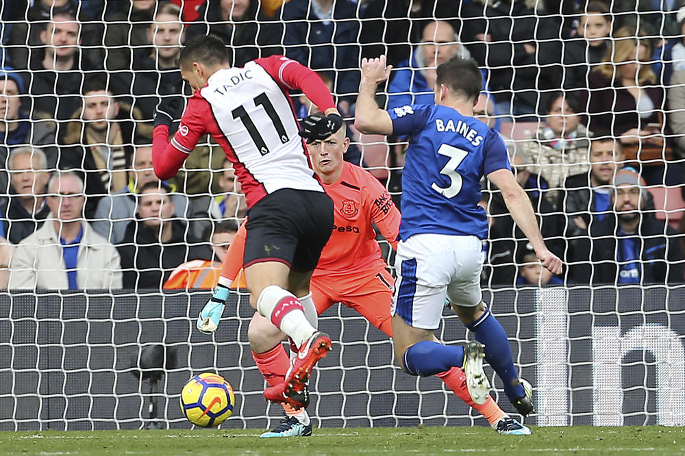 Tadić - gol i asistencija! Everton tone i tone! Arsenal u nadoknadi do trijumfa! Siti jedanaest u nizu! (FOTO) (VIDEO)