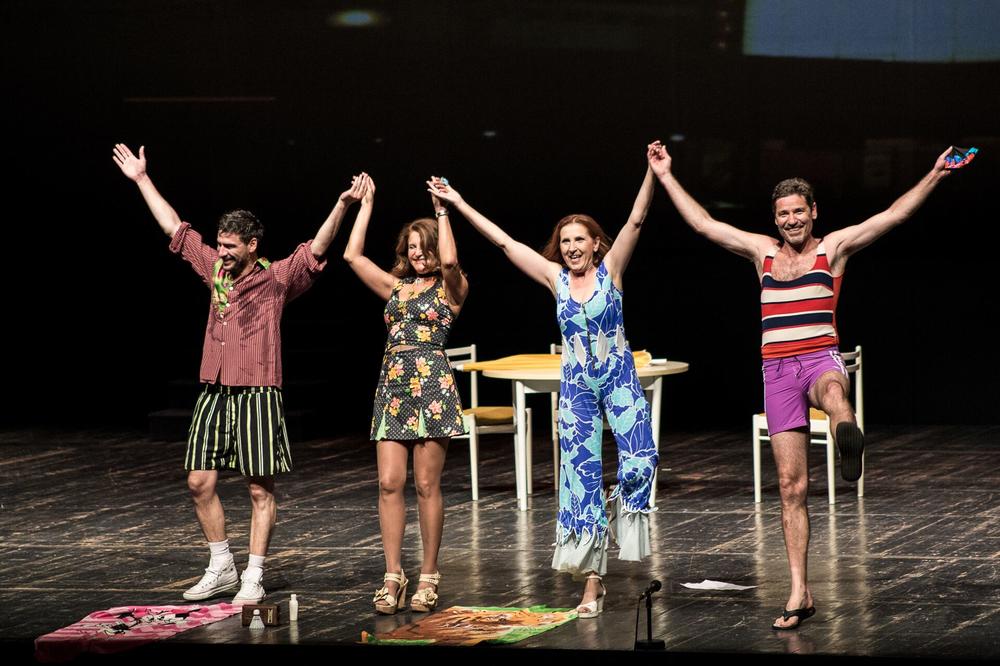 BEOGRAĐANI VOLE PERVERZIJE! Novogodišnja hit predstava o ljubavi, prijateljstvu i problemima između muškaraca i žena (FOTO)