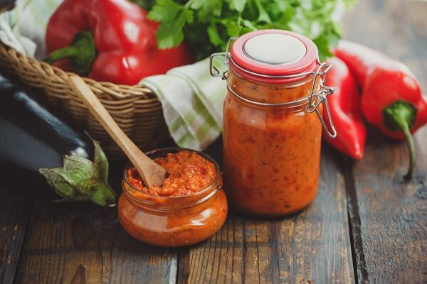 MAKEDONSKI AJVAR JE PRAVI: Ovo je ORIGINALNI RECEPT posle koga ćete zaboraviti na sve STARE VERZIJE