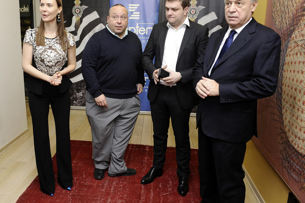 ČOVEK U CRNOM: Član uprave Partizana postao glumac, pojavio se u Senkama nad Balkanom! (FOTO)