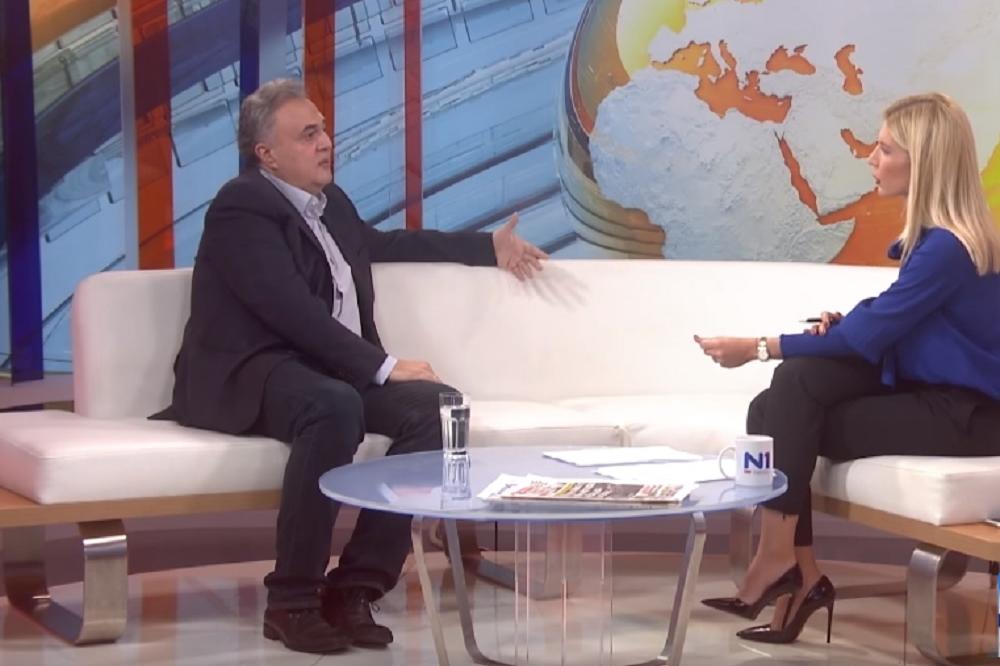 ŠKORO: Žena Saše Jankovića uvodi cenzuru - BOLJE DA PIŠEM O KUĆNIM LJUBIMCIMA, NEGO DA KUĆNI LJUBIMCI JANKOVIĆA DOĐU NA VLAST! (VIDEO)