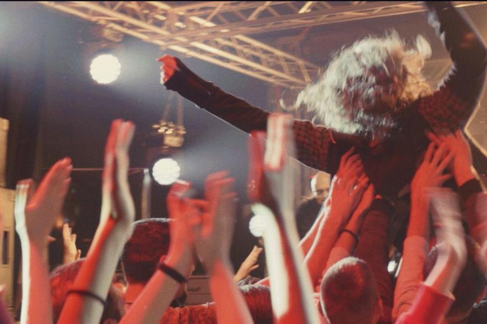 NOVI HIT MILIGRAMA U NAJAVI: Da li ste spremni za 'Amanet' i 'Pogrešnu noć'?(VIDEO)