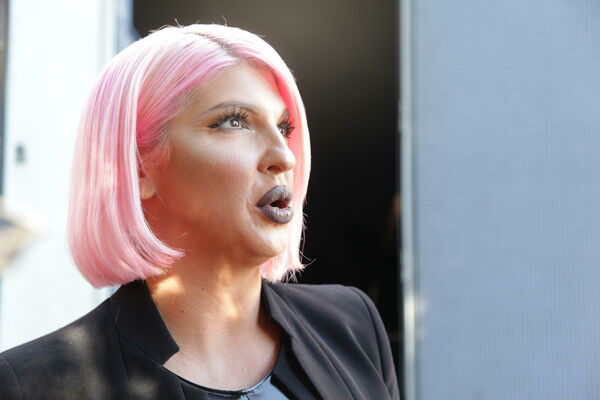 ŠTA ĆEŠ SAD, CRNA JELENA?! Isplivale sve MRAČNE TAJNE JELENE KARLEUŠE! Otvoreno pismo pevačici potreslo SRBIJU!