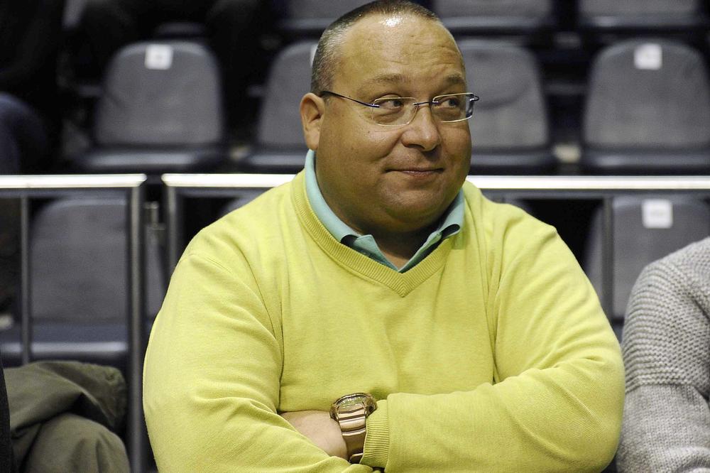 KOME ZAKON LEŽI U TOPUZU, TRAGOVI MU SMRDE NEČOVJEŠTVOM: Odgovor Vladimira Vuletića na saopštenje Zvezde!