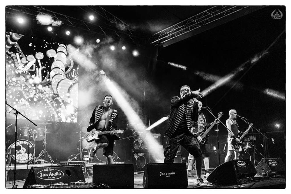 JEDAN OD NAJRUŽNIJIH BENDOVA U REGIONU! Bolesna štenad 8. decembra u zemunskom klubu Fest (VIDEO)