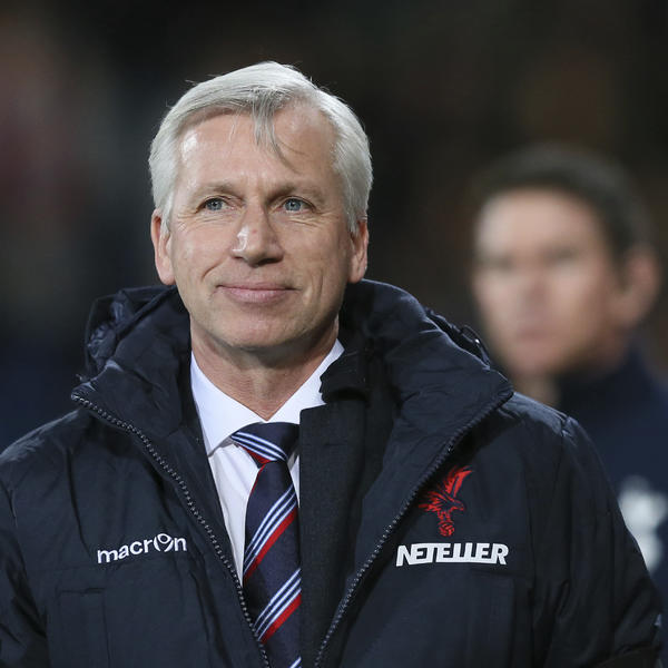 BESNI HULIGANI UPALI NA TRENING ALANA PARDJUA: Poneli tablu sa taktičkim zamislima i objasnili mu neke stvari!