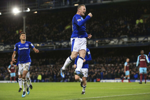 KO JE ZVAO DEJANA STANKOVIĆA?! Vejn Runi postigao gol sa 55 metara! (VIDEO)