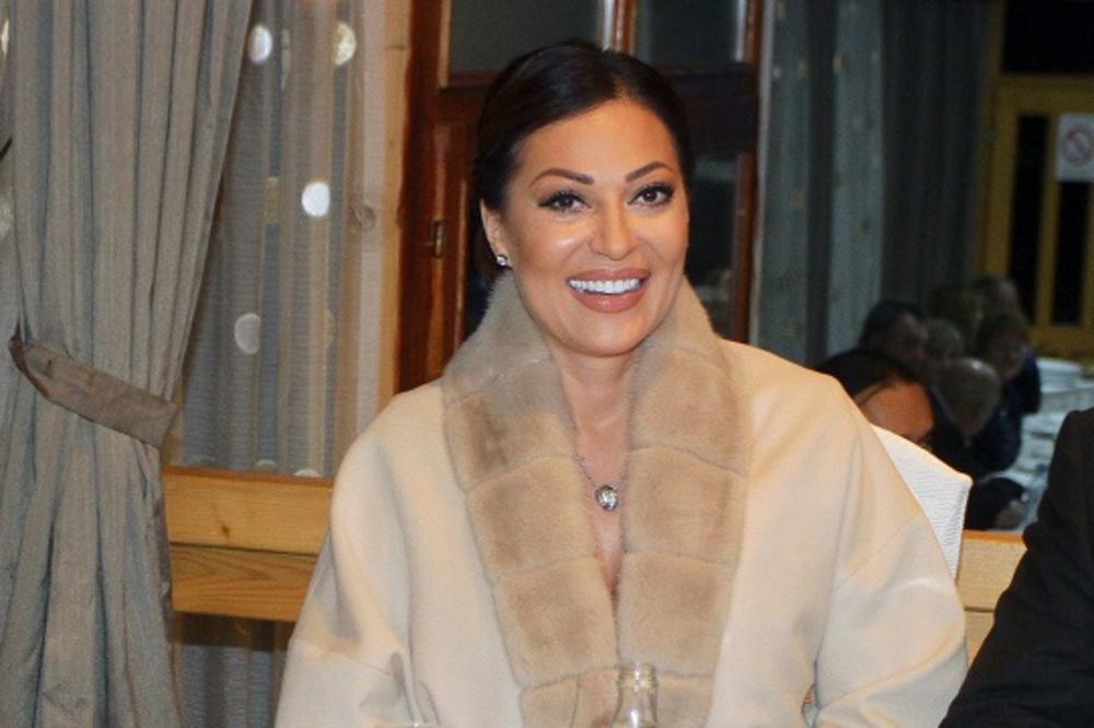 BITNO JE DA NJOJ TAKO PRIJA: Ceca konačno progovorila o ljubavnom životu posle Arkana!