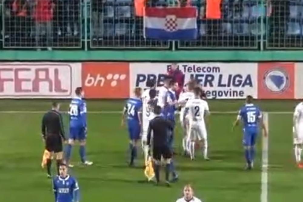SRAMOTA! Podivljali hrvatski huligani veličali ratnog zločinca, pa napali Bošnjake! Dokle više ovo da se dešava?! (VIDEO)