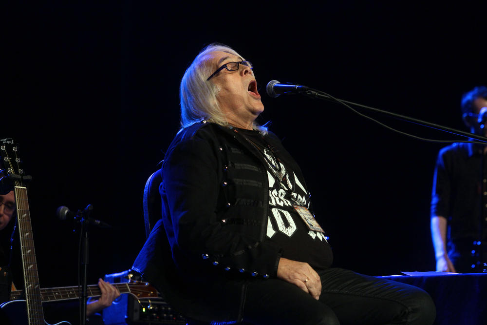 BILI SU KAO BRAĆA: Bora Čorba neutešan nakon 9 meseci od Mišine smrti!