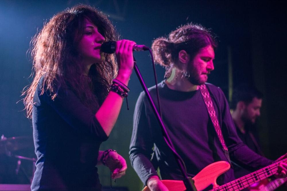 ENERGIČAN I MOĆAN NASTUP: Dingospo Dali promovisao album u punom Klubu DOB-a (FOTO)