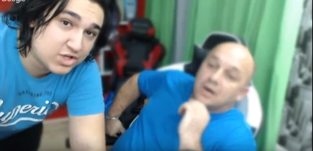 U Muđinim videima se često pojavljuje i njegov otac 