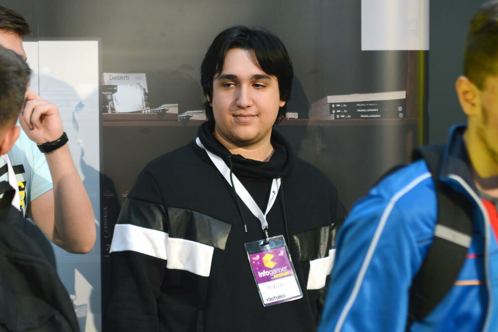 Njegov Jutjub kanal broji milionske preglede 