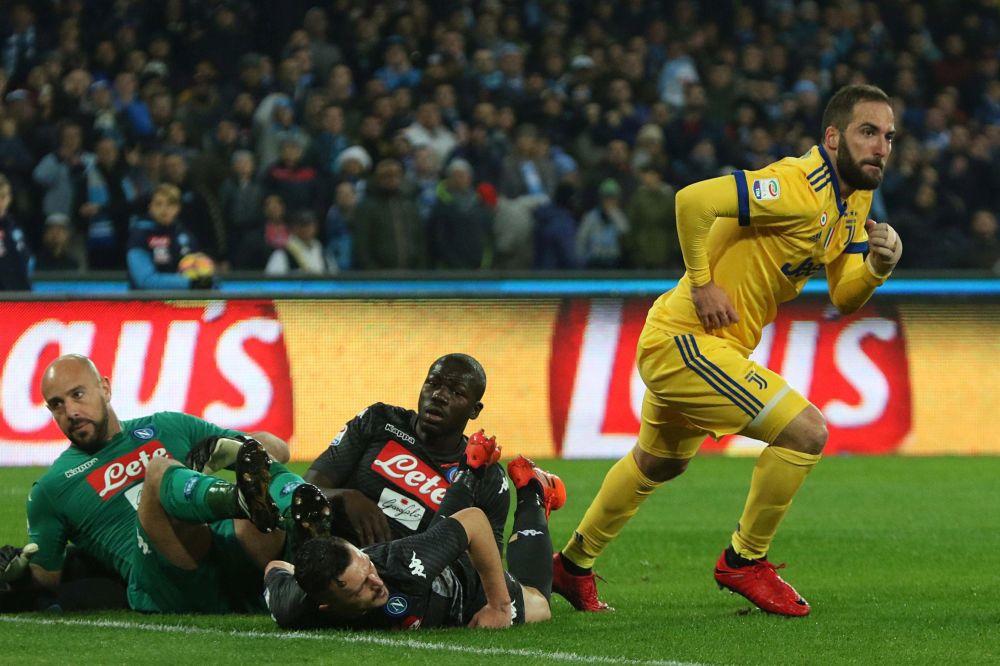 Stara ljubav zaborava IMA! Iguain utišao San Paolo i doveo Juve na korak od prvog mesta, Roma sigurna! (VIDEO)