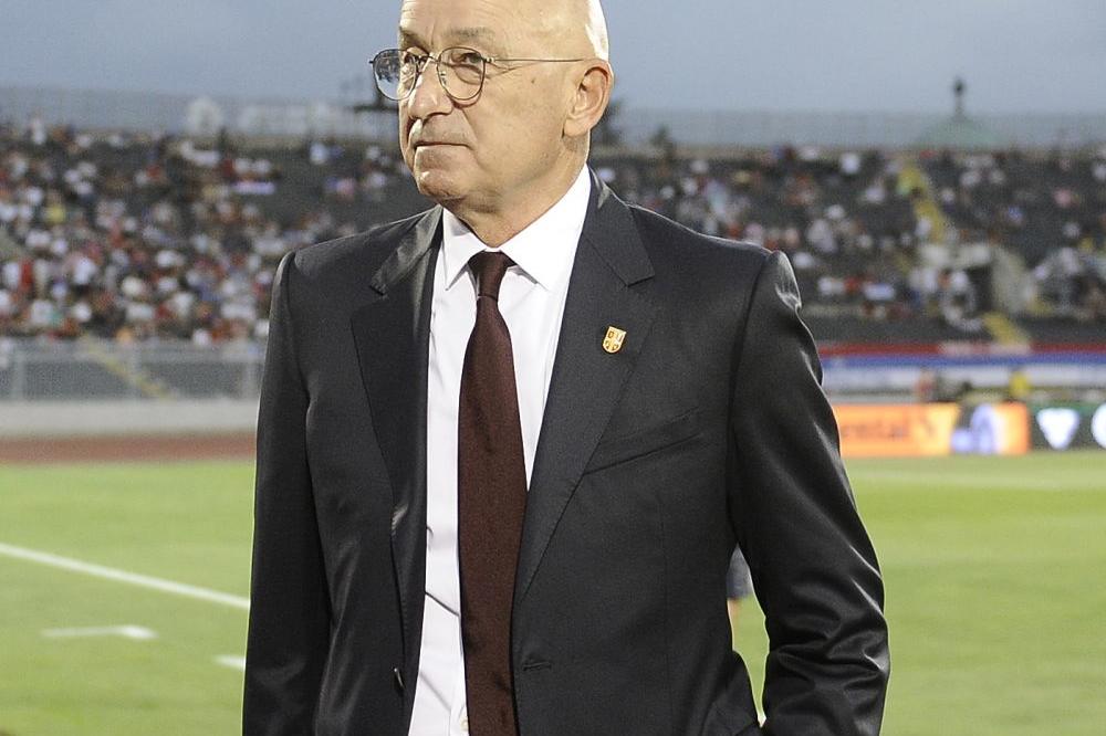 NISAM HTEO DA MI POLUSVET SASTAVLJA TIM! Muslin iz Francuske poslao podršku Vidiću, Matiću i Milivojeviću!