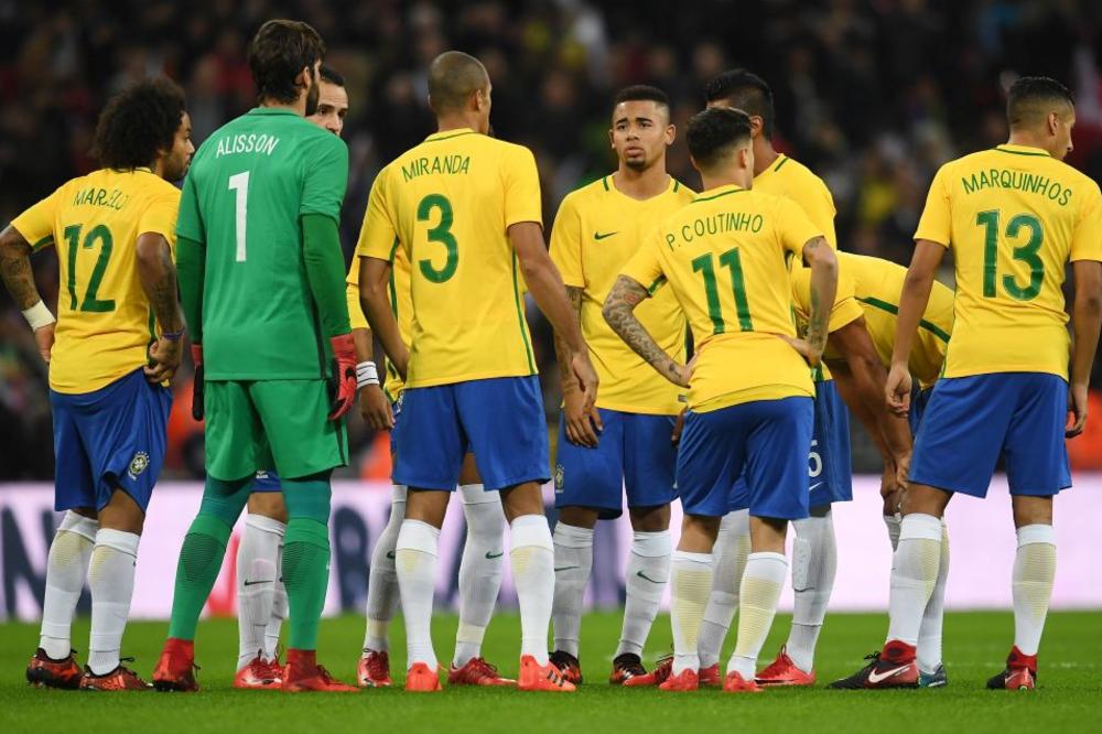 LOŠE VESTI ZA SRBIJU! Desni bek Brazila spreman za Mundijal! (VIDEO)