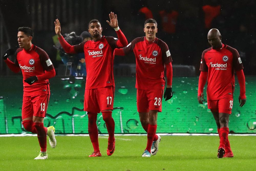 Boateng srušio matični klub, ali nije hteo da se raduje! Volfsburg demolirao Borusiju! (FOTO)