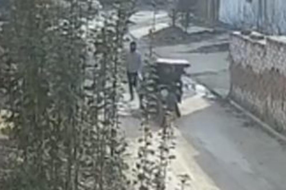 NEZAPAMĆENO DIVLJAŠTVO: Lopov prišao ženi i IŠČUPAO JOJ MINĐUŠE SA UŠIJU! (VIDEO)