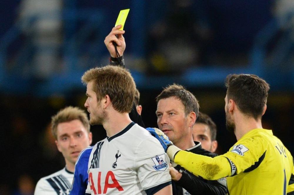 NEZAPAMĆENI SKANDAL U PREMIJER LIGI! Najbolji engleski sudija priznao: Namerno sam SABOTIRAO Totenhem da bi Lester bio šampion! (VIDEO)