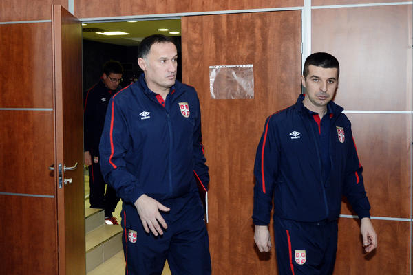 Đorović sa debitantima napada Makedonce i Ruse!