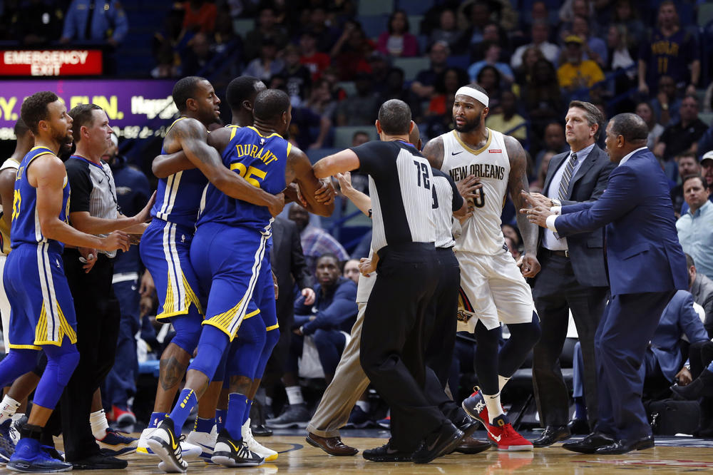 Tužna noć za Srbe u NBA! Voriorsi su dokazali zašto su šampioni: Od -21 do pobede uz pljuvačinu Durenta i Kazinsa! (VIDEO)