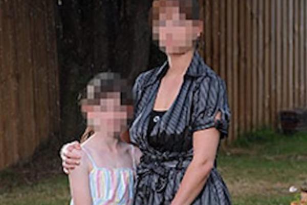 RADILA JE ISTRAŽIVANJE O UBICI DVE DEVOJČICE: Kada je ugledala OVU FOTOGRAFIJU, prebledela je i saznala ŠOKANTNU ISTINU!