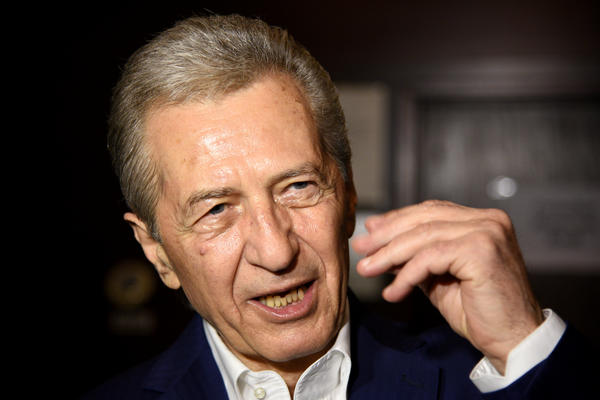 ISTINA O PESMI POZDRAVI JE, POZDRAVI! Nije pripadala Miroslavu Iliću, poklonila mu je jedna ŽENA!