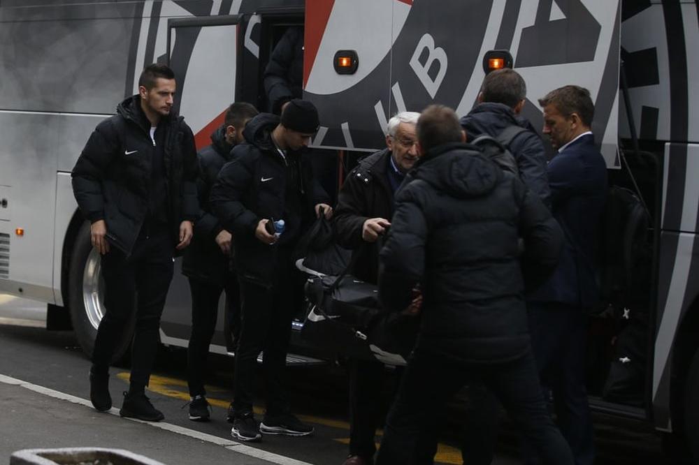 NA JEDNU DOBRU STIGLE DVE LOŠE VESTI: Partizan bez duše tima otputovao u Kijev, a to nije sve kada je reč o povredama! (FOTO)