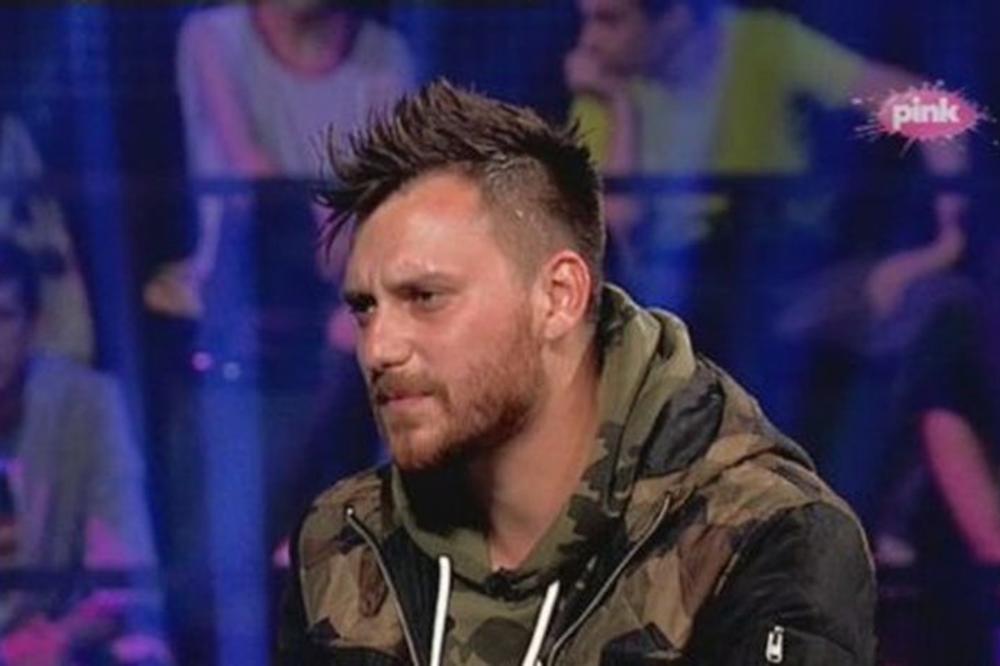 OTKRIVAMO! NIJE NI ČUDO ŠTO MU NIJE NI DO ČEGA:  Zbog SARE, VOJKE izgubio više od 10.000 EVRA! Palke: Istina je...