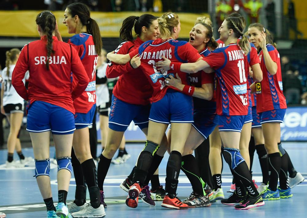 foto: EPA/Filip Singer