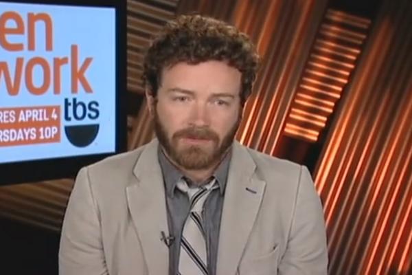 GUŠIO ME JE DOK SE NISAM ONESVESTILA: Srbi su ga obožavali, a sad su ga čak ČETIRI žene iz SEKTE kojoj pripada OPTUŽILE ZA SILOVANJE