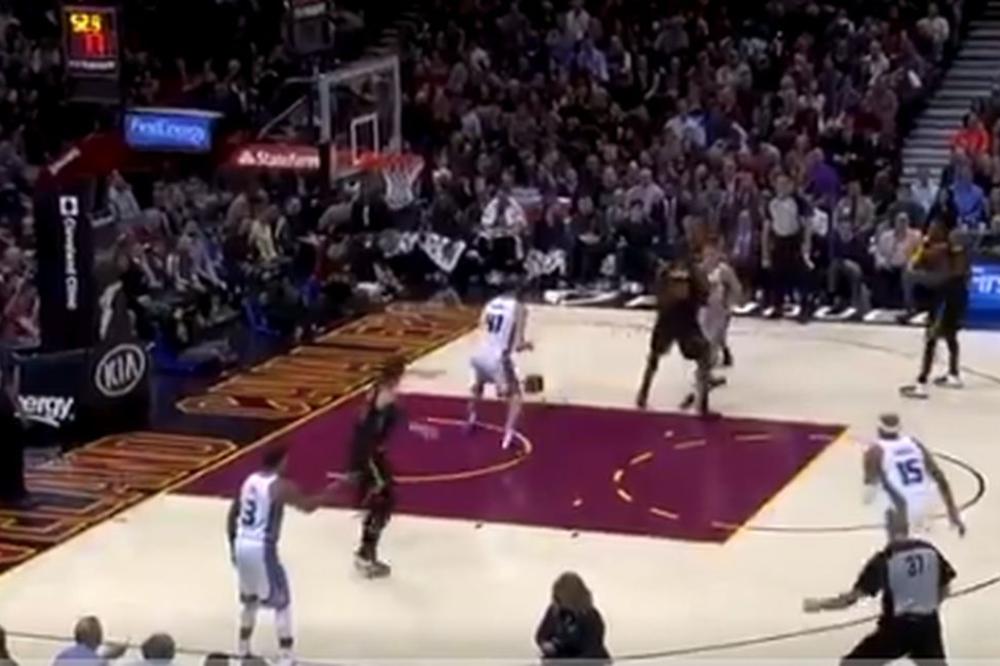 BOGDAN PRODAO LEBRONU TEOVU FINTU: Zvezda NBA odmah priznao da je naseo na foru Srbina! (VIDEO)