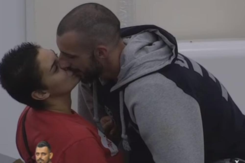 MINA ZATRUDNELA SA ĐEKSONOM! Nakon svih skandala i ispada u rijalitiju, Šakova mala ostala u drugom stanju?! (FOTO)