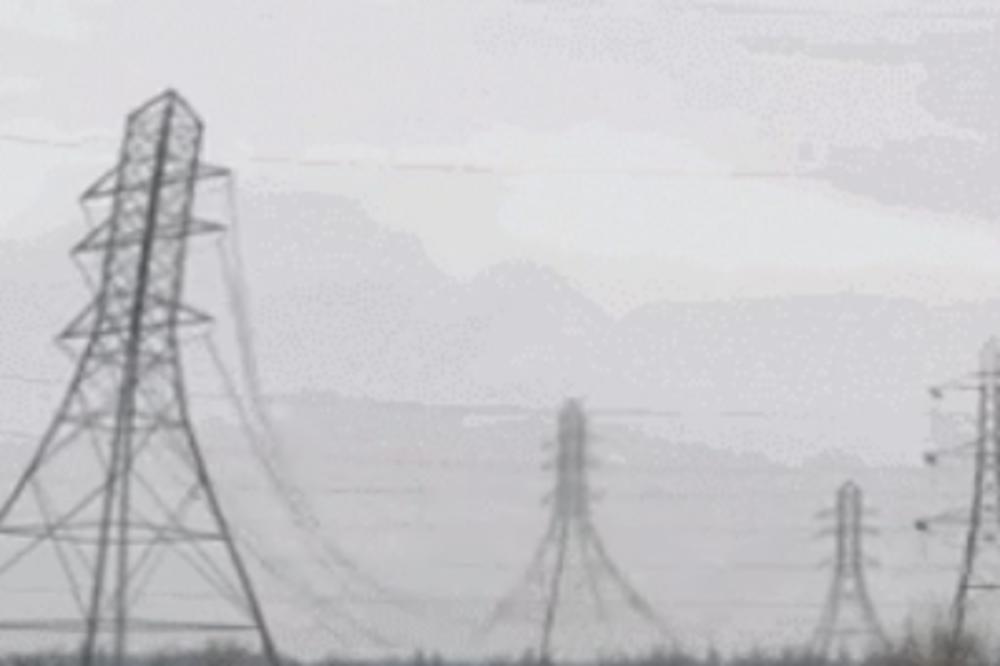 OVAJ GIF NEMA ZVUK ALI LJUDI TVRDE DA GA IPAK ČUJU: Da li vi možete da čujete nešto? Ovo je zaludelo internet (GIF)