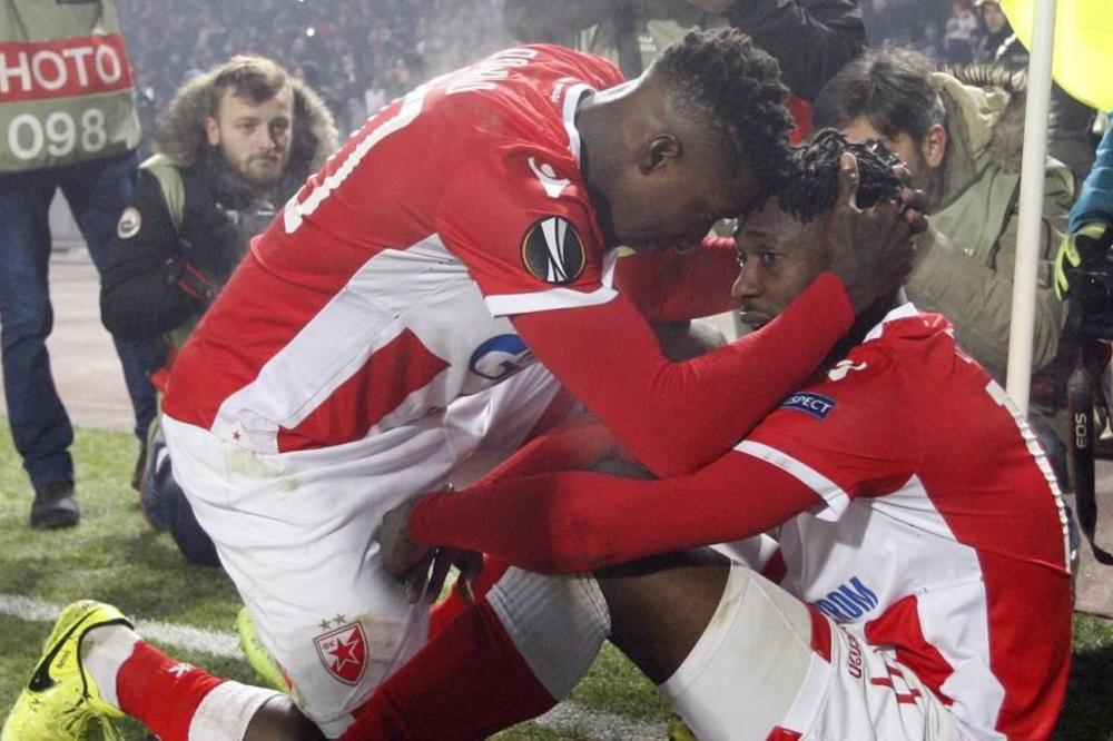 MOŽDA NIJE HTEO, ALI SUZE SU SAME KRENULE: Uplakanog Boaćija je tešio Donald, a onda je kapiten poslao najjaču moguću poruku Delijama! (FOTO) (VIDEO)