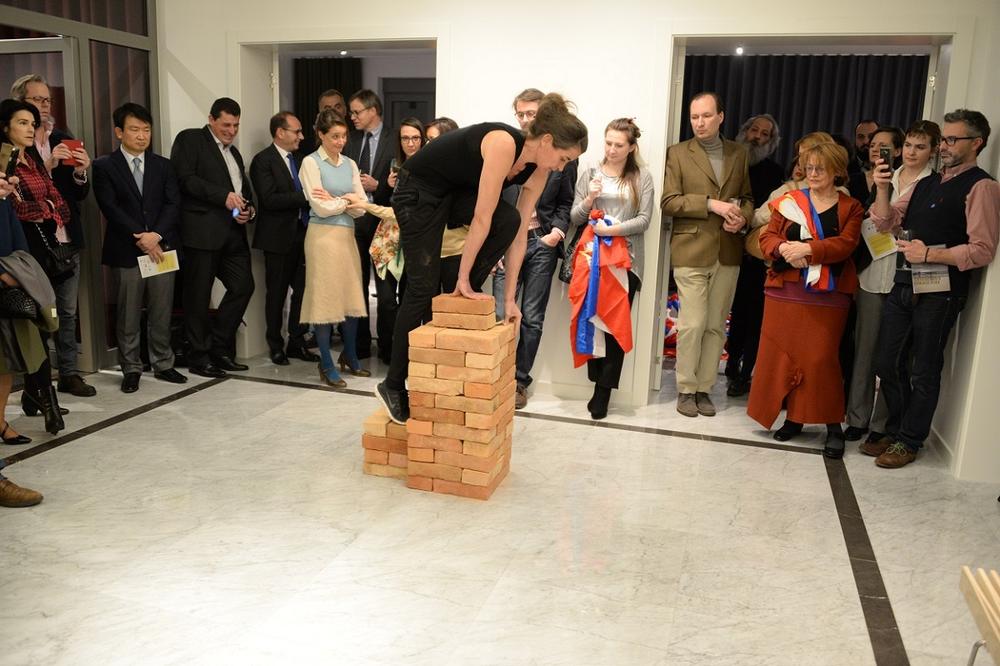 Rezidencija Švajcarske: Predstavljen Staying here with you Ivana Grubanova i Katje Šenker (FOTO)