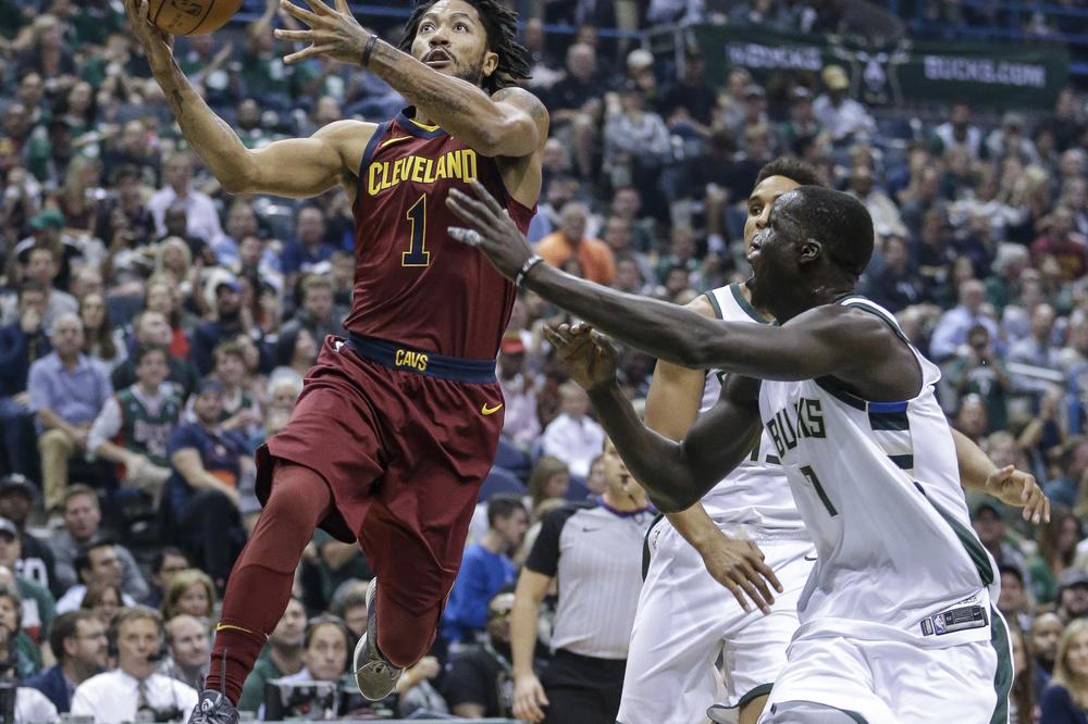 KAKAV BAKSUZ! Derik Rouz je više po operacijama nego na terenu! (FOTO) (VIDEO)