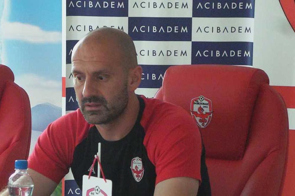 Stolica poludeo zbog sudija: Ko god dođe na krov, iživljava se nad nama! (VIDEO)