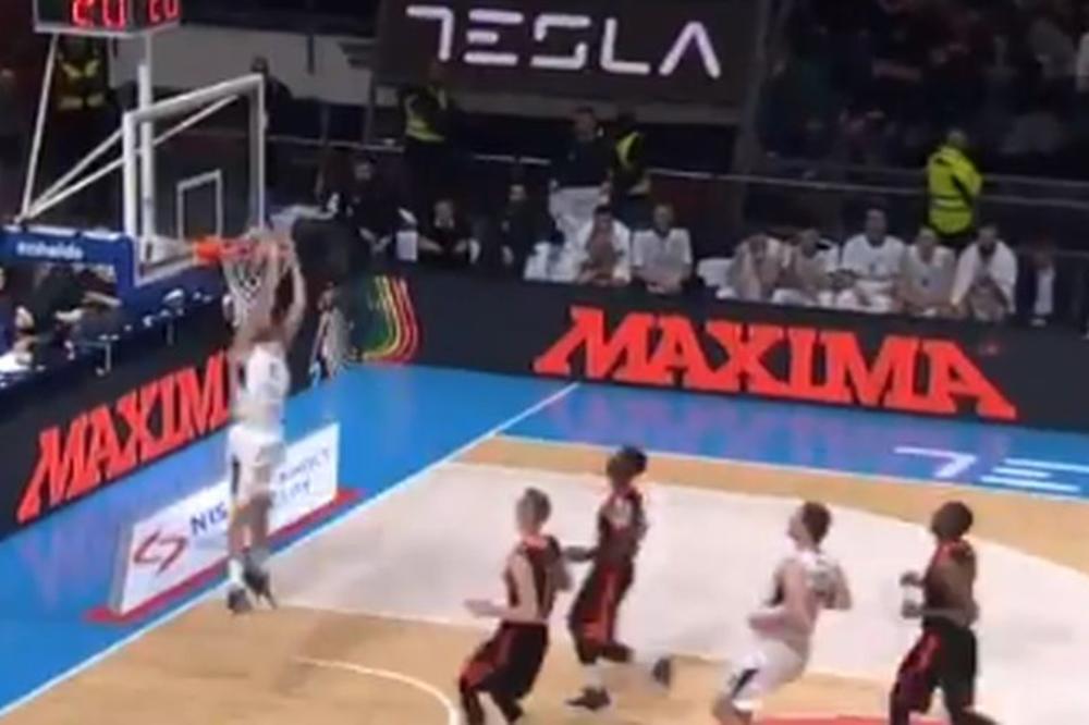 PARTIZANOV ROTIRAJUĆI ČEKIĆ! Ovakvo zakucavanje se retko viđa u Pioniru! (VIDEO)