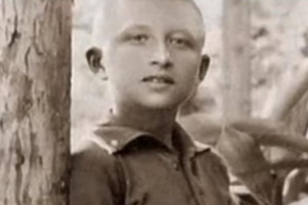 ŠEF FBI SE POKAJAO ŠTO NIJE POVEROVAO OVOM SRBINU: Došao da ih upozori na napad, izbacili ga napolje, a onda... (VIDEO)