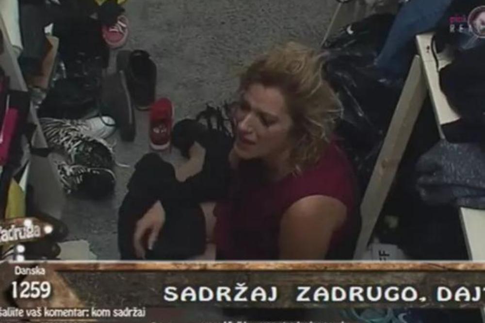 TUČA I NA SVETI DAN! Jelena se GUŠI u suzama, nije joj dobro - Zadruga je uspela da uništi i NJU! (VIDEO)