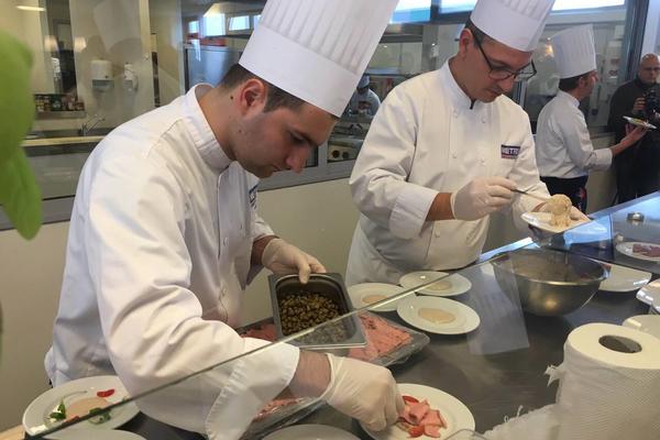 BEOGRADSKI KUVAR OTKRIO ŠTA RADE SA MESOM U RESTORANIMA: Nikako NE BISTE želeli to da ZNATE