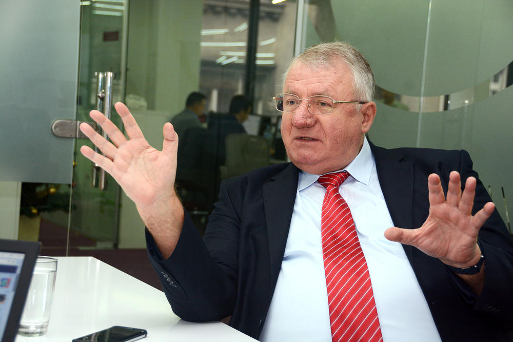 IMA PLAN ZA SAMOUBISTVO, ALI DRUGAČIJI OD PRALJKOVOG! Šešelj otkrio kako će da se ubije ako ga isporuče Hagu!