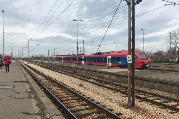 TEŠKA NESREĆA NA PRUZI U ZEMUNU: Jedna osoba poginula, obustavljen saobraćaj
