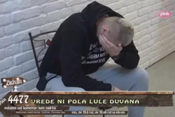 JANJUŠ POBESNEO KADA JE OVO ČUO, JEDVA GA SMIRILI! Tomović i Maja PRISNI, bila joj je GOLA GUZA! (VIDEO)