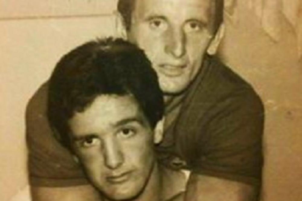 BIO JE KNELETOV NAJBOLJI DRUG, A ONI SU GA UČILI DA BUDE MANGUP: Stradao je mlad, a ovu priču NIKO NE ZNA (FOTO)