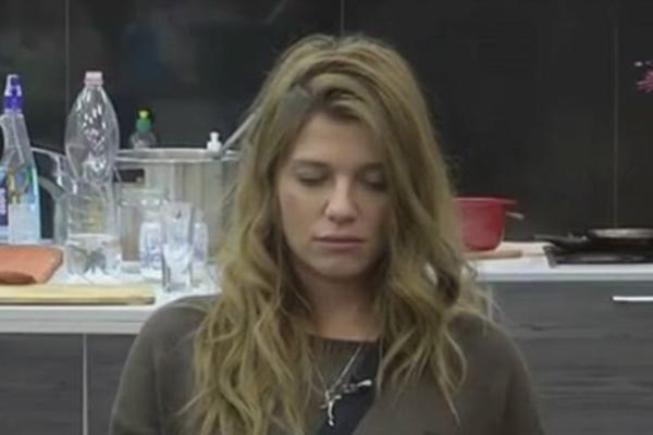 ANDRIJA UHVAĆEN SA GOLOM DEVOJKOM: Kija ponovo prevarena, šta će biti kada VIDI OVO?! (FOTO)