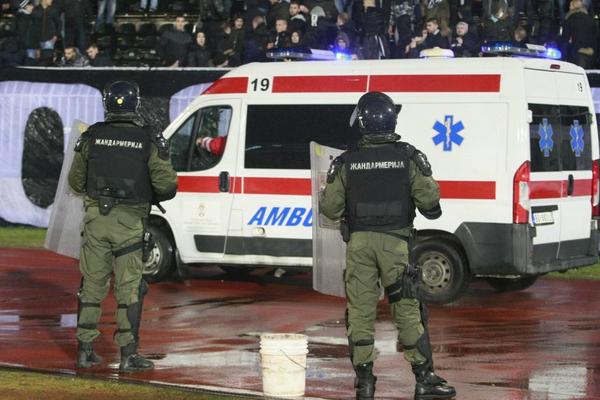 ESPRESO SAZNAJE: Evo kakvo je stanje TEŠKO POVREĐENOG navijača Partizana!