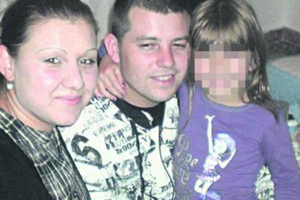 SLIKAO SE SA OMČOM OKO VRATA I TO POSLAO ĆERKI (12): Monstrum iz Kumodraža terorisao svoju porodicu i pre napada!