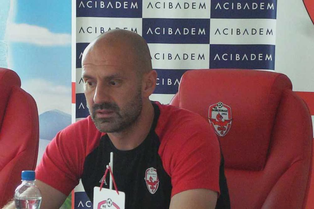 Ustupio Stolicu nekom drugom: Voždovac ostao bez trenera!